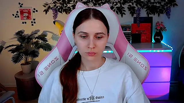 AliceCharmy online show from 04.15.26