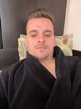 Huge cock22cm online show from 03.06.26