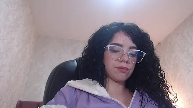 EmmaCowperr online show from 01.09.25