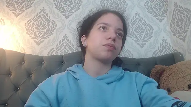 EmmaCowperr online show from 03.15.25