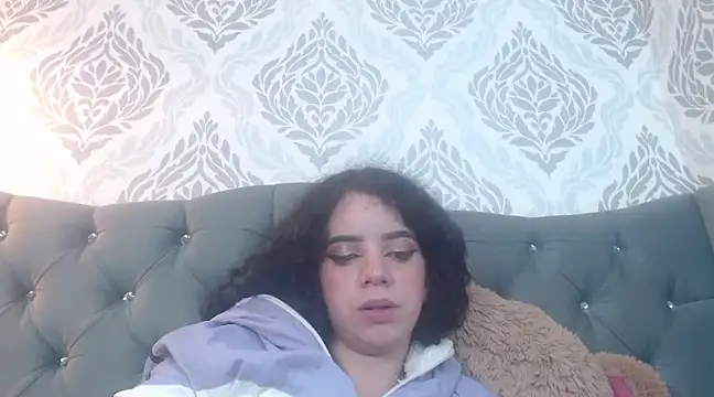 EmmaCowperr online show from 03.19.25