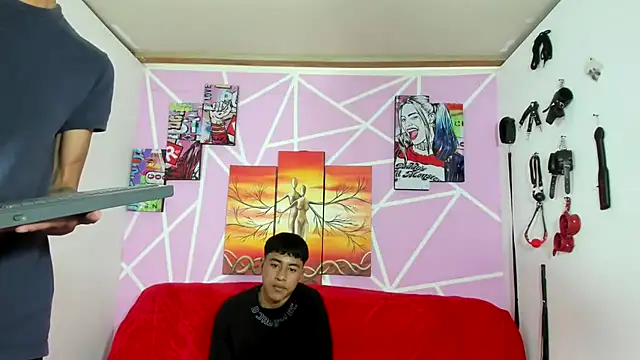 Snapshot of oliverhot2005 chatting on 01.09.25 oliverhot2005 online show from 01.09.25