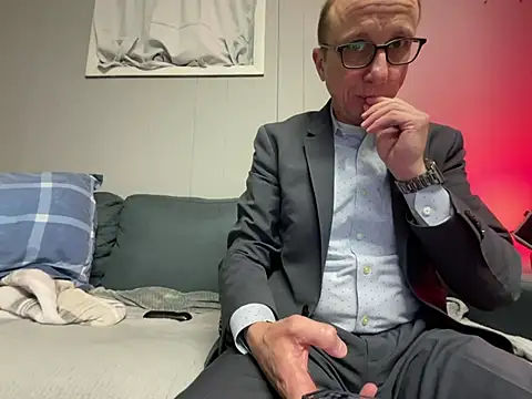 mouser21212 online show from 02.18.25