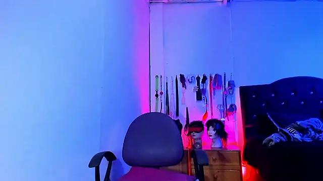 LucyStrike  online show from 01.08.26