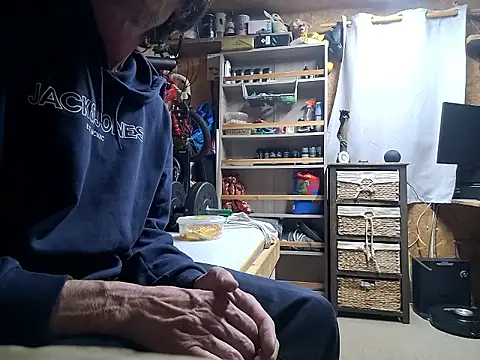 Snapshot of daiwantu chatting on 10.02.25 daiwantu online show from 10.02.25