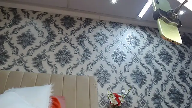 Snapshot of SexyRider8 chatting on 11.10.25 SexyRider8 online show from 11.10.25