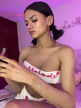 alee lenoxx online show from 03.18.25