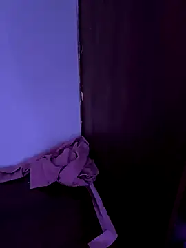 alee lenoxx online show from 12.16.25