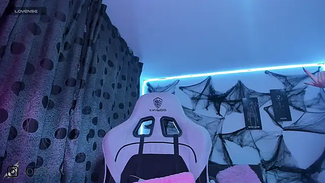 satanbabee online show from 11.03.25