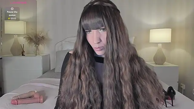 valeriasecret online show from 10.17.25