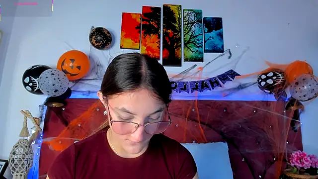 Ruth harvey  online show from 10.23.25