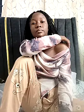 Snapshot of carenic chatting on 02.24.26 carenic online show from 02.24.26