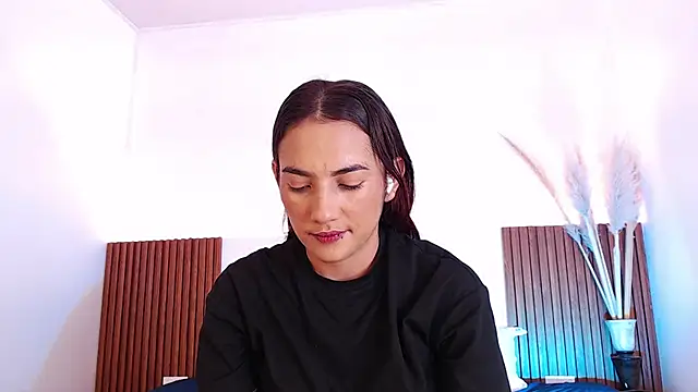 Snapshot of Dakotagloss chatting on 01.26.25 Dakotagloss online show from 01.26.25