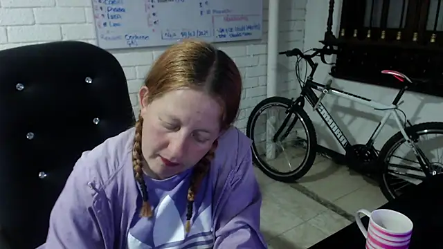 ViioletaMora online show from 02.28.25