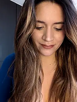 maliciaworld online show from 12.16.25