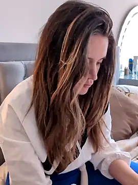 maliciaworld online show from 02.25.26