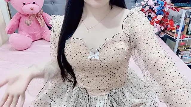 Snapshot of Funikio chatting on 03.11.26 Funikio online show from 03.11.26