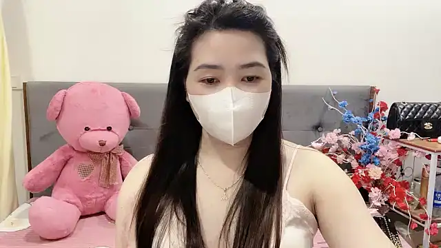 Snapshot of Funikio chatting on 03.19.26 Funikio online show from 03.19.26