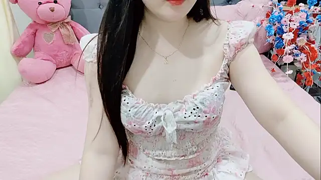 Snapshot of Funikio chatting on 03.30.26 Funikio online show from 03.30.26