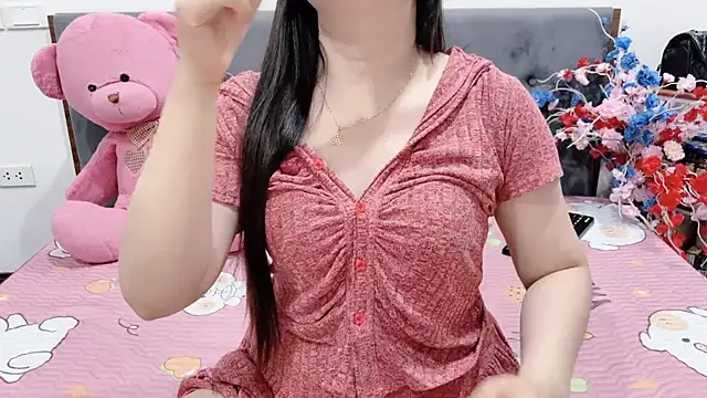 Snapshot of Funikio chatting on 04.16.26 Funikio online show from 04.16.26