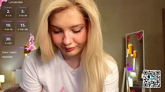 oliviabr0wn0 online show from 03.14.25