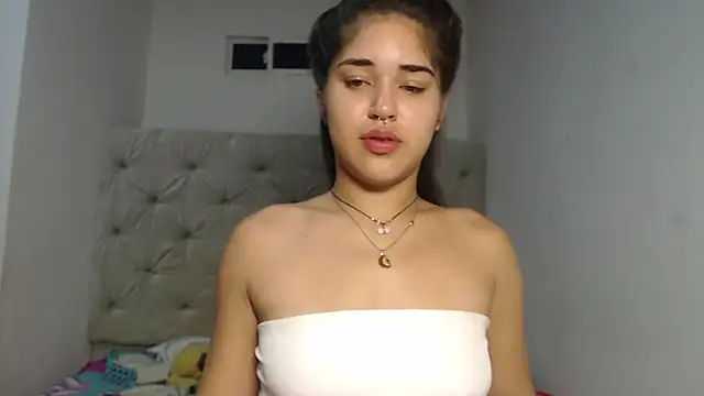 Melody phillips2 online show from 10.19.25