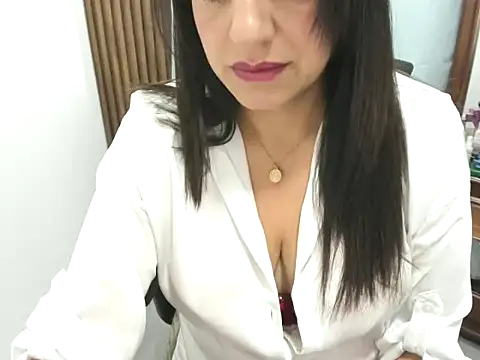 MonicaGarcia  online show from 05.24.26