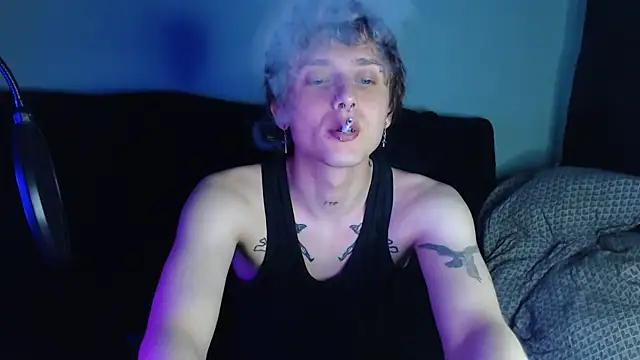 Snapshot of axxxturel chatting on 03.12.25 axxxturel online show from 03.12.25