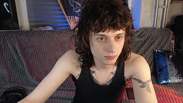 Snapshot of axxxturel chatting on 04.26.26 axxxturel online show from 04.26.26