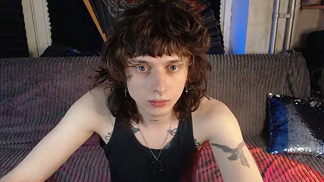 Snapshot of axxxturel chatting on 04.29.26 axxxturel online show from 04.29.26