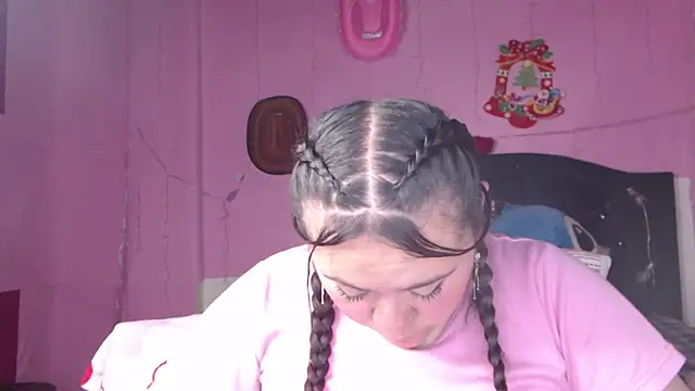 NikkiRous  online show from 02.10.25