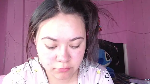 NikkiRous  online show from 02.14.25