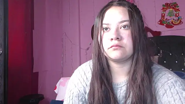 NikkiRous  online show from 02.19.25