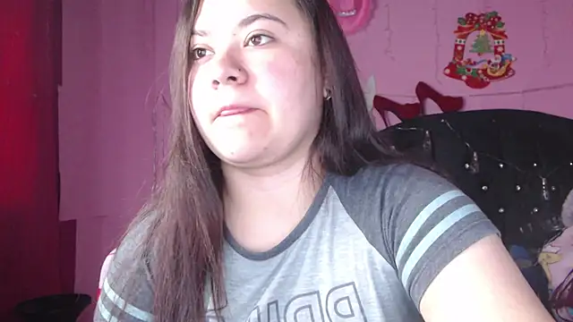 NikkiRous  online show from 02.25.25