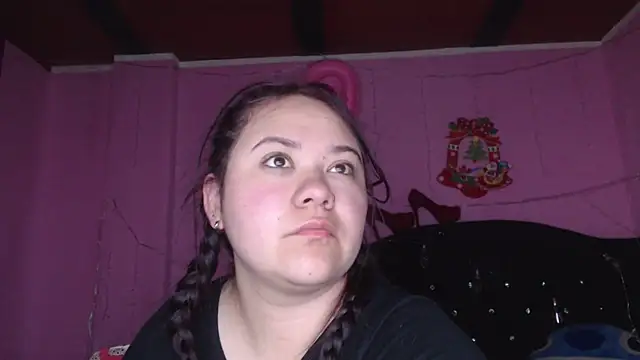 NikkiRous  online show from 03.21.25