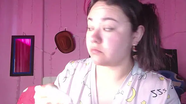 NikkiRous  online show from 10.15.25