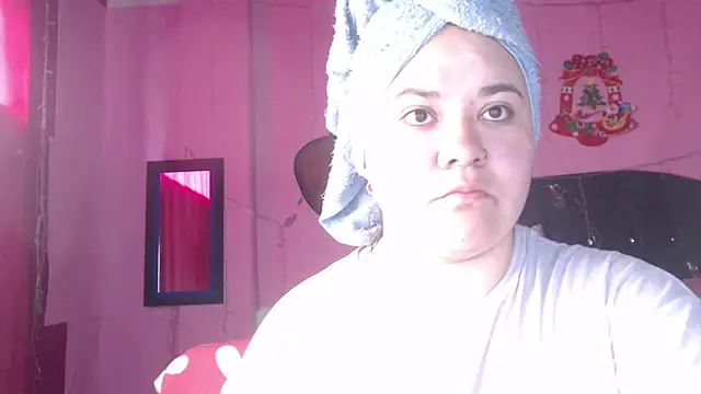 NikkiRous  online show from 10.28.25