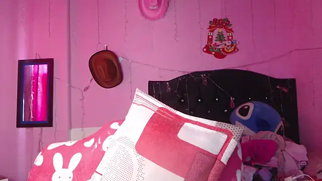 NikkiRous  online show from 11.25.25