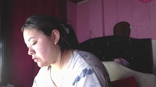 Snapshot of NikkiRous_ chatting on 04.29.26 NikkiRous online show from 04.29.26