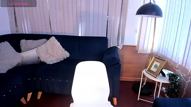 cami cruzz online show from 02.06.25