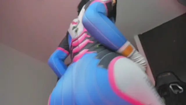 Snapshot of evaevanscute chatting on 02.25.25 evaevanscute online show from 02.25.25