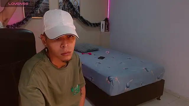 KokoAndRin online show from 12.26.24