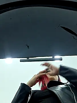 EvaaFoxxy1 online show from 10.04.25