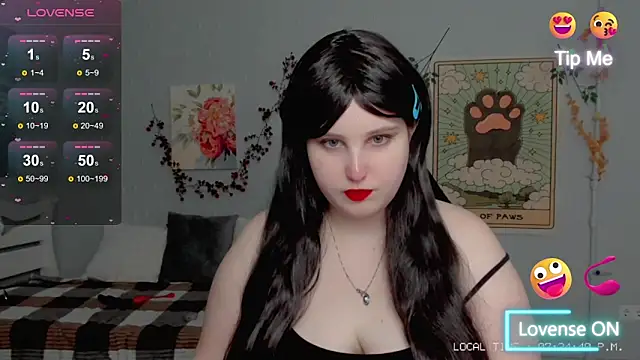 Crystal Chris online show from 09.15.25