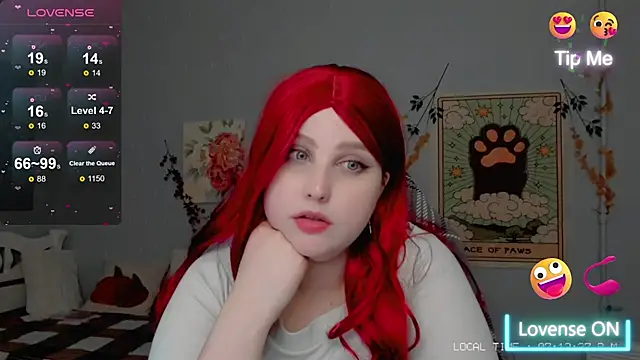 Crystal Chris online show from 10.28.25