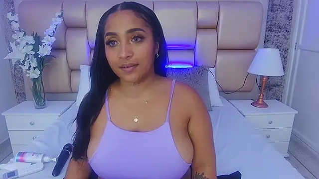 KateVenegas online show from 01.19.25