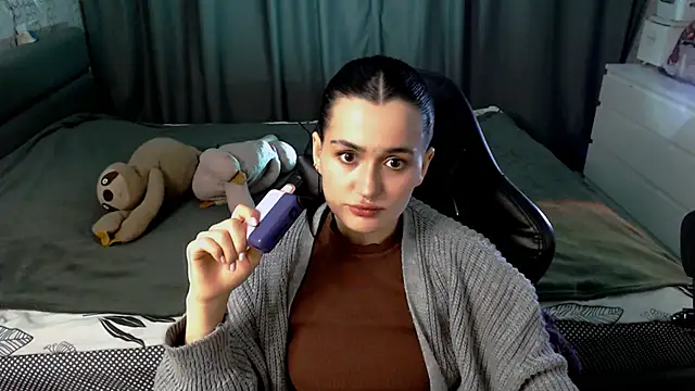 KiraYammy online show from 02.12.26