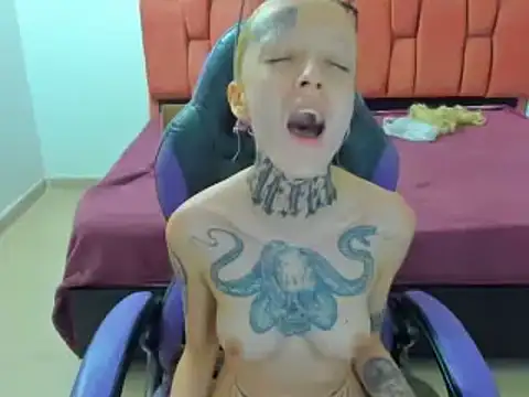 Snapshot of barbara_anal_squirt_ chatting on 02.20.25 barbara anal squirt online show from 02.20.25