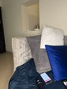 Snapshot of CarlaBeckky chatting on 10.06.25 CarlaBeckky online show from 10.06.25