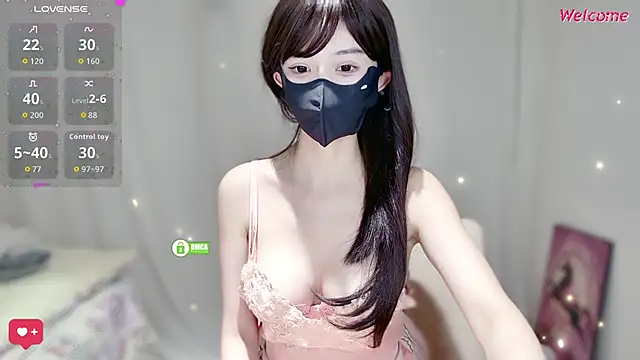 Snapshot of Duduludululu chatting on 10.20.25 Duduludululu online show from 10.20.25